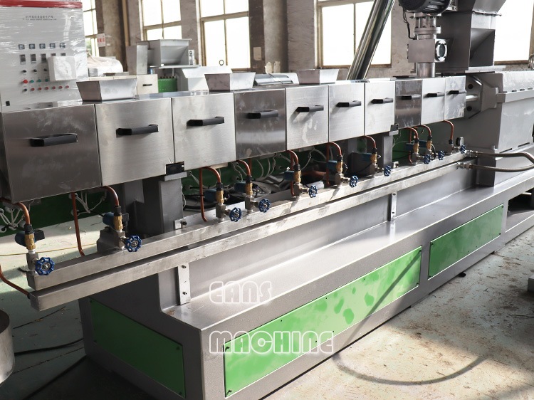 parallel twin screw extruder